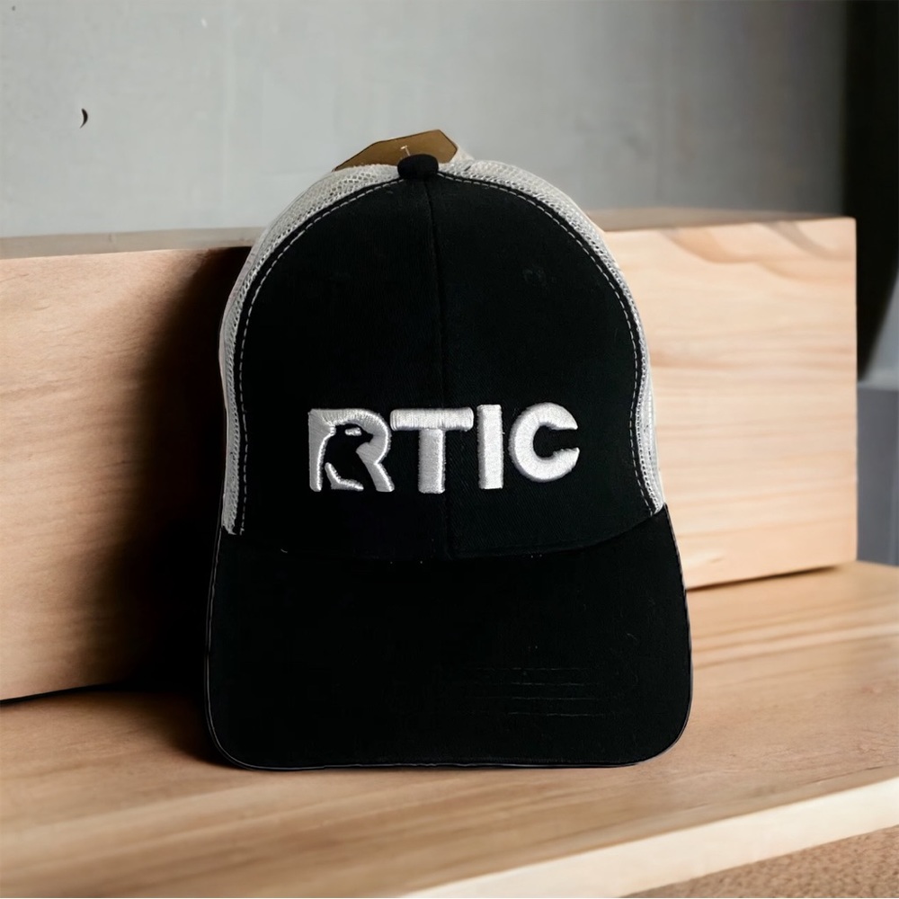 RTIC Men Embroidered Baseball Hat Cap Trucker Snapback NEW Black White Adjust